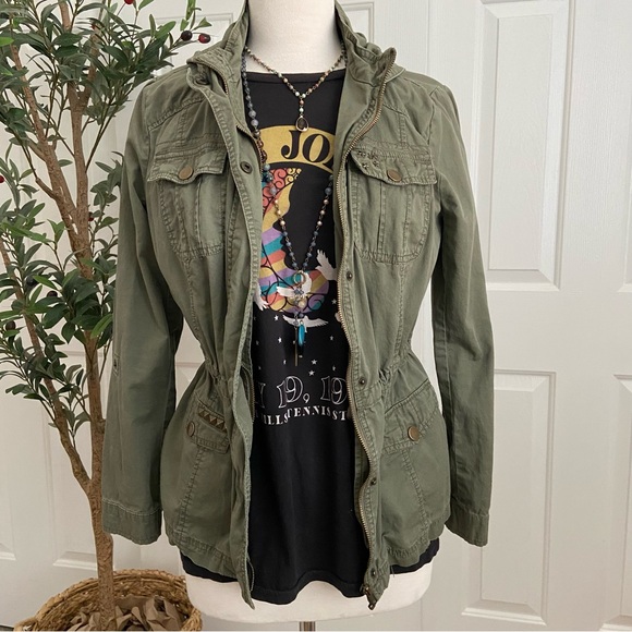 - Jackets & Blazers - Cargo Utility Hoodie Jacket, Military Vibe, Adjustable Gathered Waist